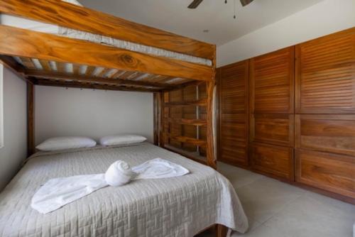 BunkClosetWall copy.JPEG